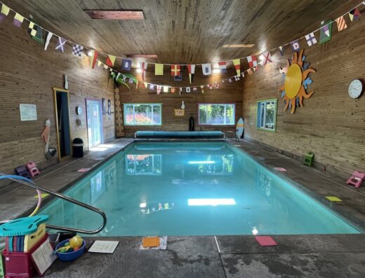 Kinder Swimmer